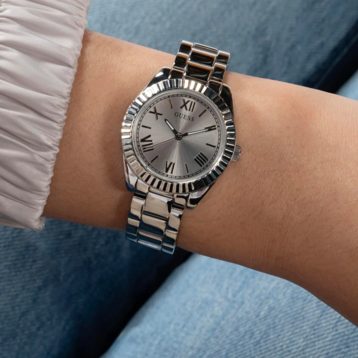 Guess Women Watch GUGW0687L1 3