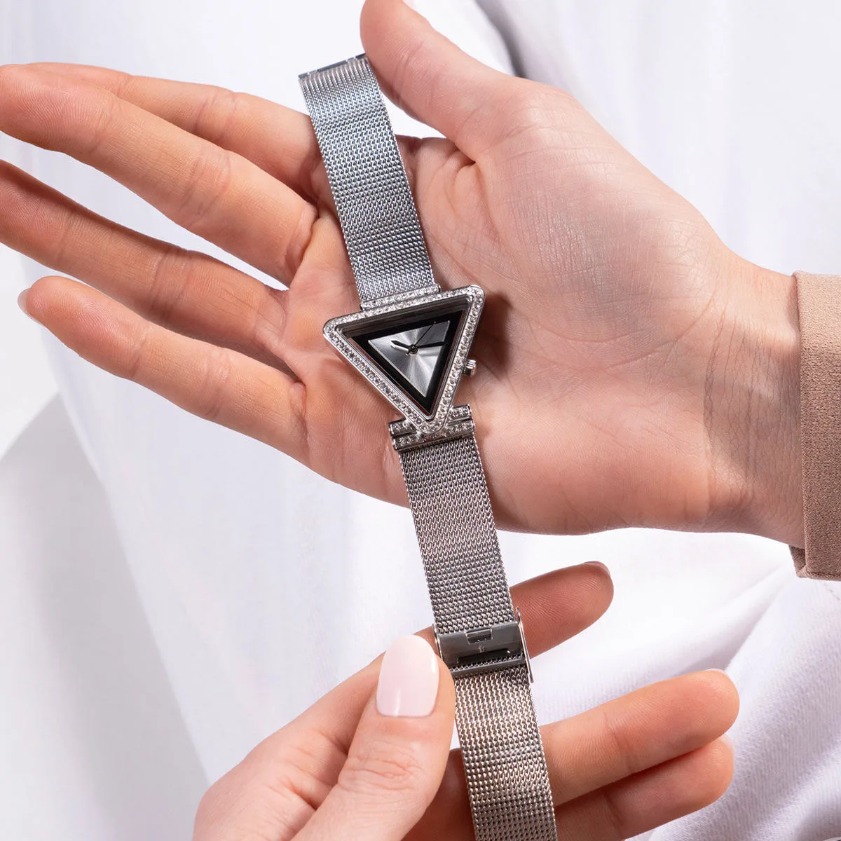 Guess Женски Часовник GUGW0508L1 9