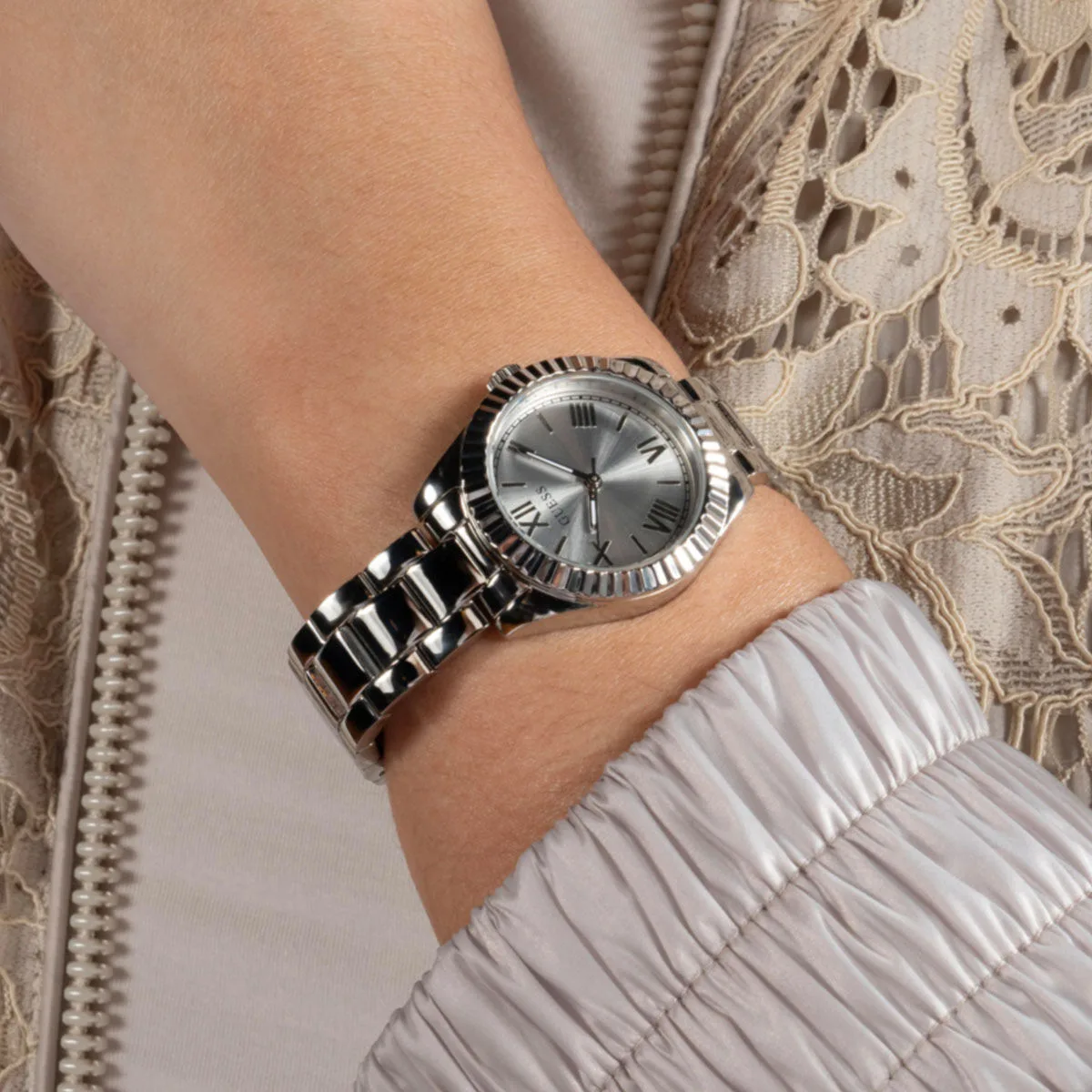 Guess Women Watch GUGW0687L1 6