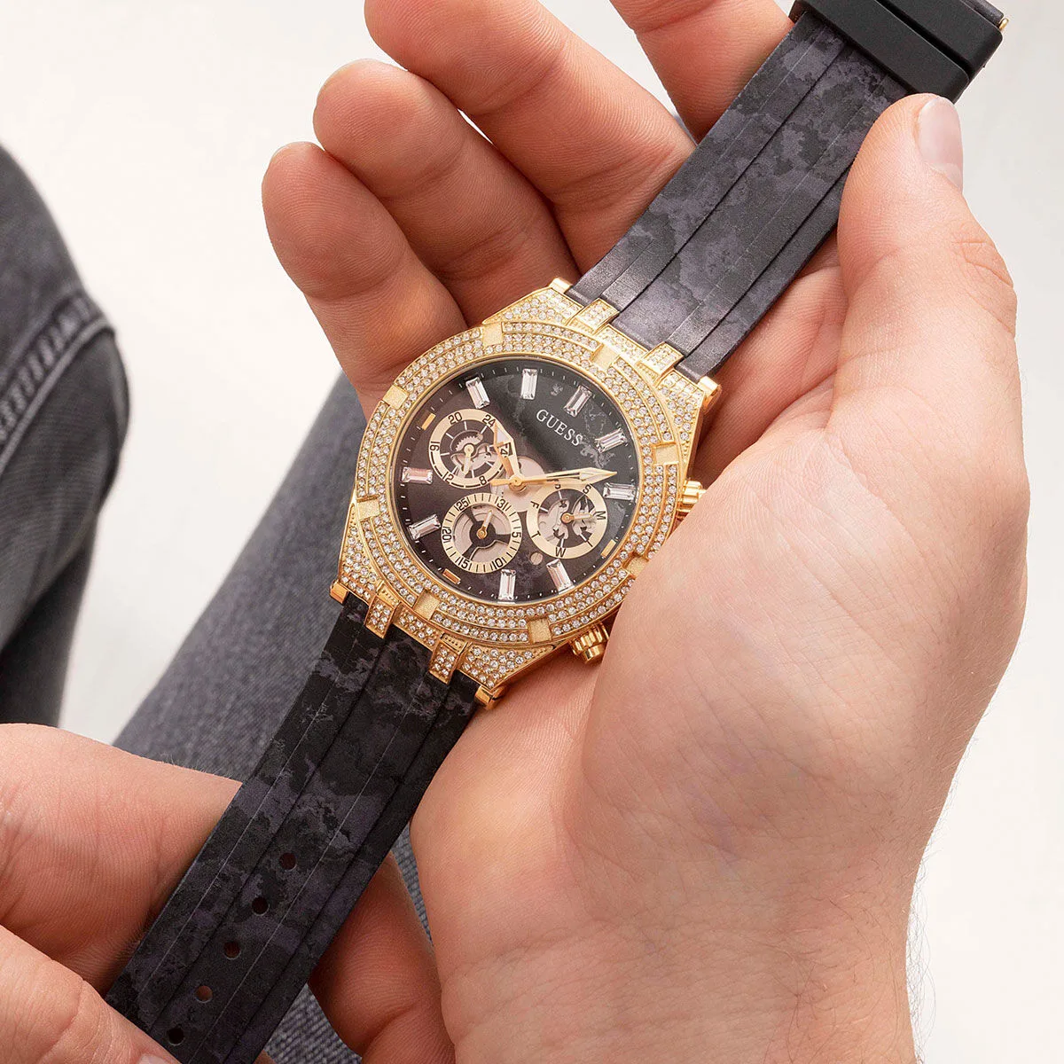Guess Машки Часовник GUGW0418G2 3