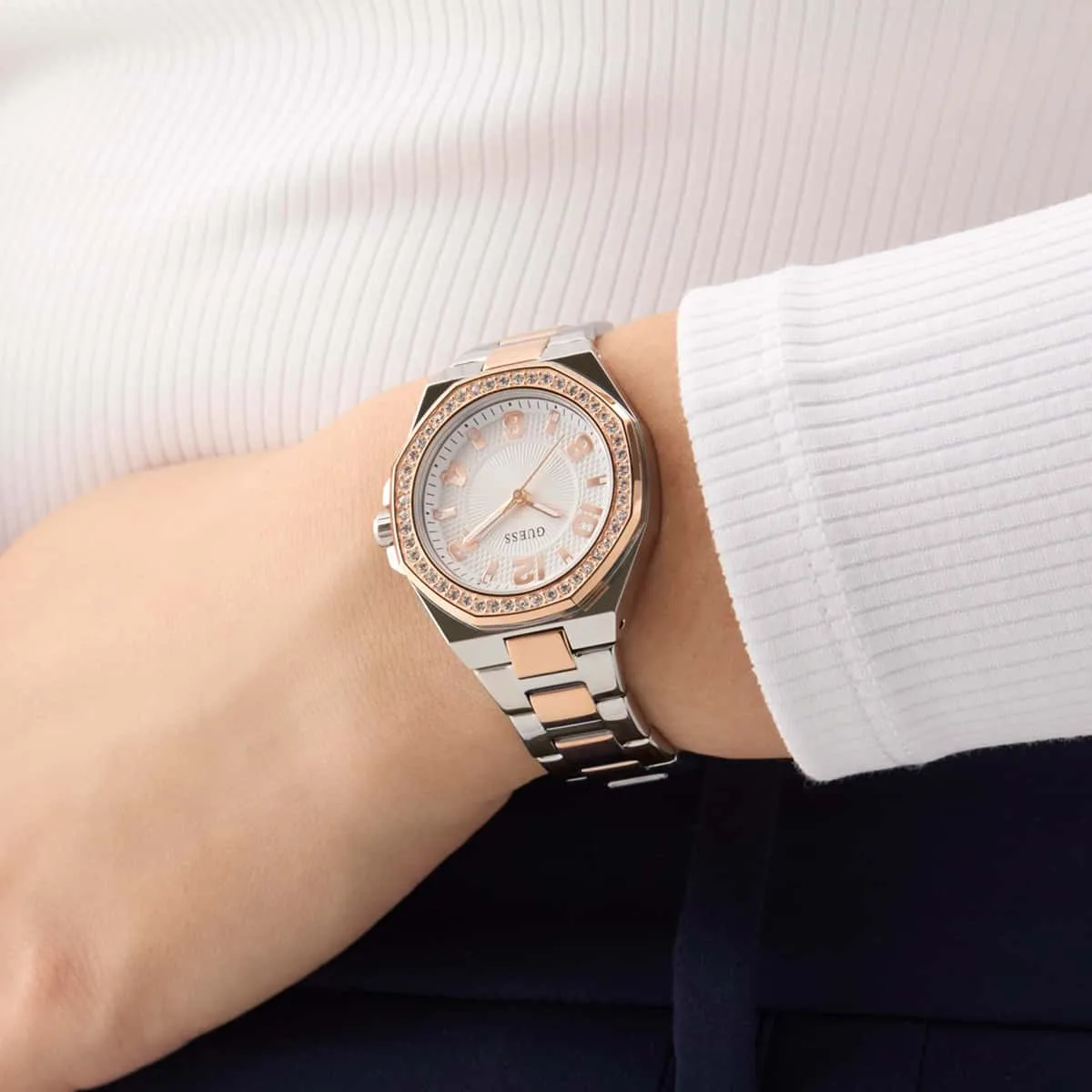 Guess Женски Часовник GUGW0877L5 4